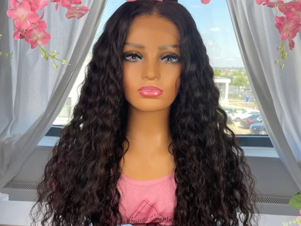 Lux Beauty Essentials Natalie Wig